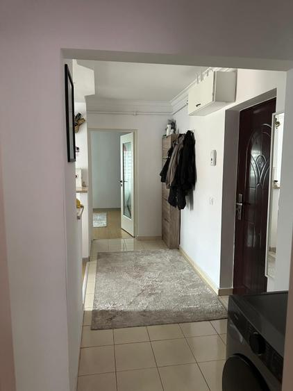 Apartament cu 2 camere decomandat în Florești