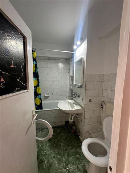 Apartament cu 2 camere decomandat în Decebal