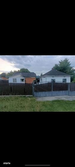 Casă cu 3 camere cu Teren 500 Mp în Valea Moldovei