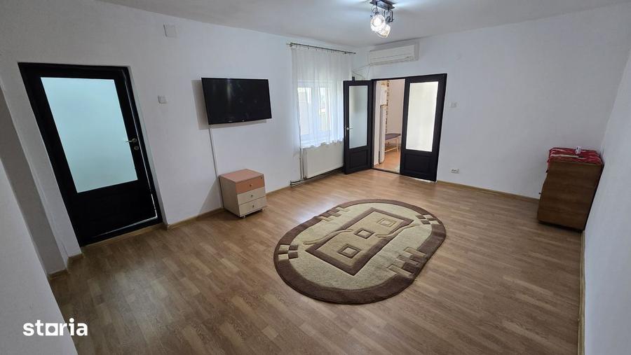 Casă cu 2 camere cu Canalizare în Chitila