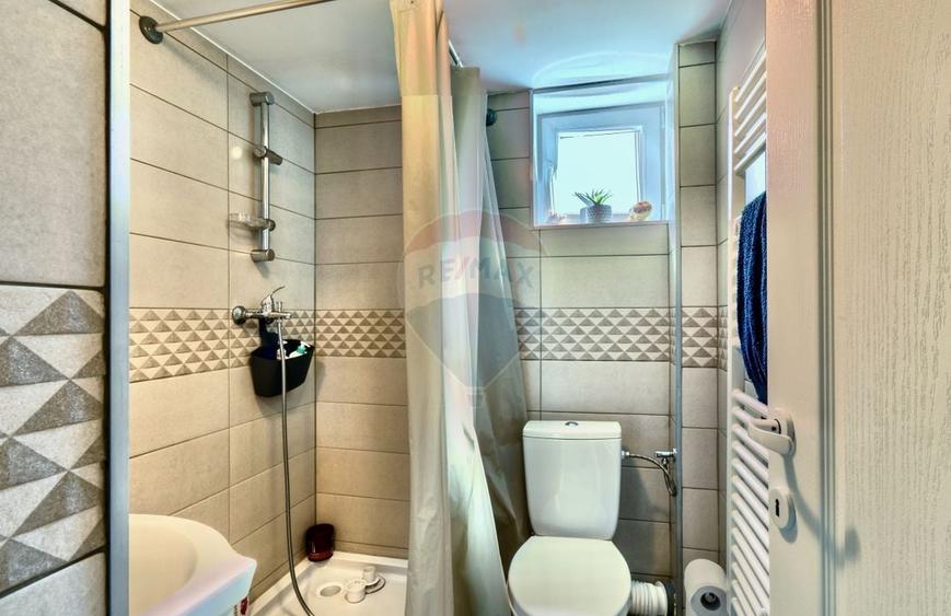 Casă individuală cu 3 camere cu Teren 2237 Mp în Poiana Horea