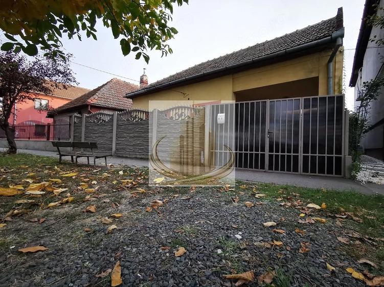 Casă cu 5 camere cu Teren 740 Mp în Mehala