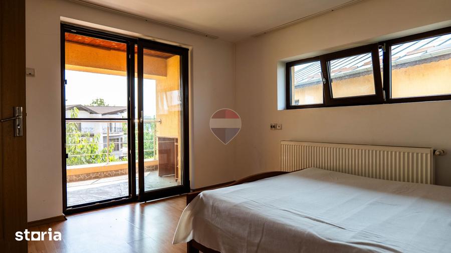 Casă cu 5 camere cu Teren 200 Mp în Dobroești