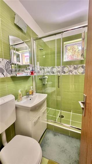 Apartament cu 2 camere semidecomandat în Florilor