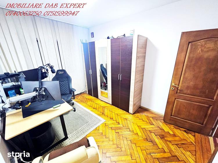 Casa vanzare 5 camere zona CENTRALA - 13