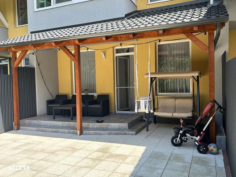 Casă cu 4 camere cu Teren 400 Mp în Central