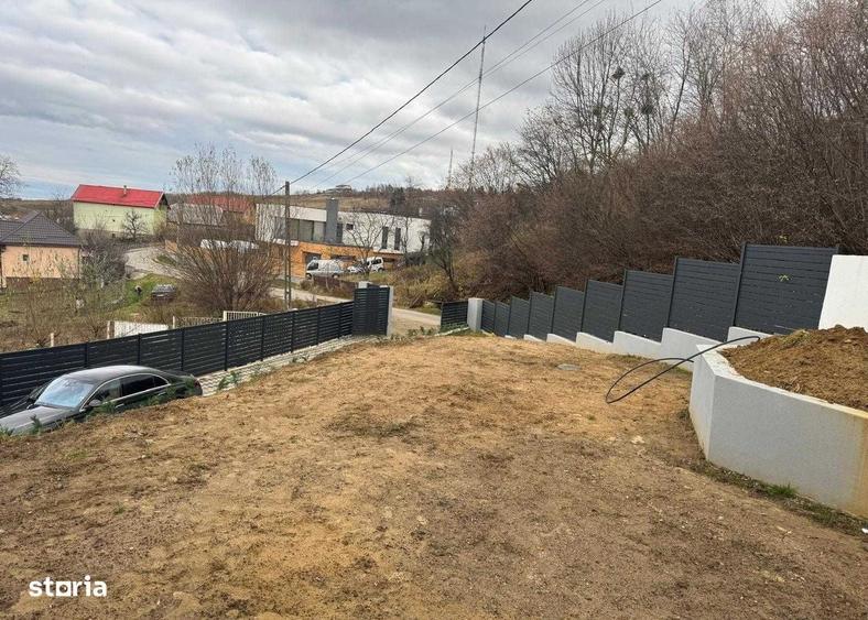 Casă cu 4 camere în Sărădiș