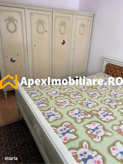 Apartament cu 4 camere semidecomandat în Crângași