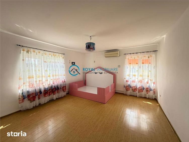 Casă cu 5 camere cu Canalizare în Bucov