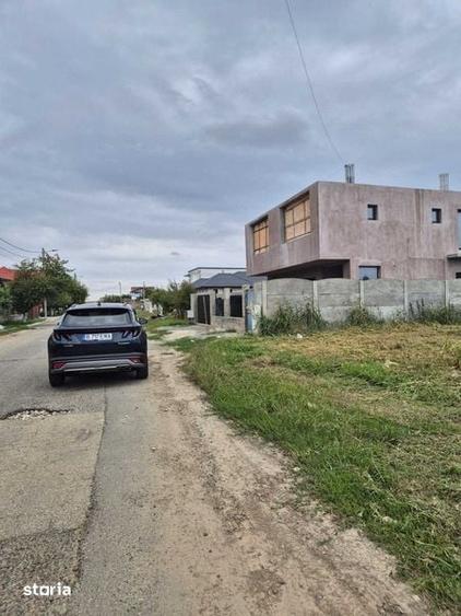 Teren de 700 mp, în Nord