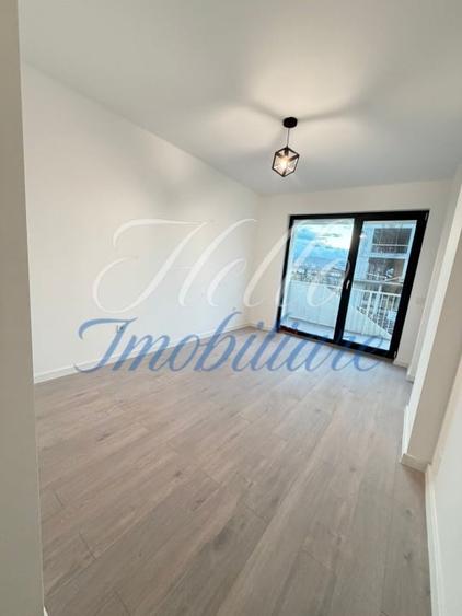 Apartament cu 3 camere semidecomandat în Florești