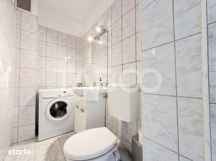 Apartament cu 4 camere semidecomandat în Micro 4