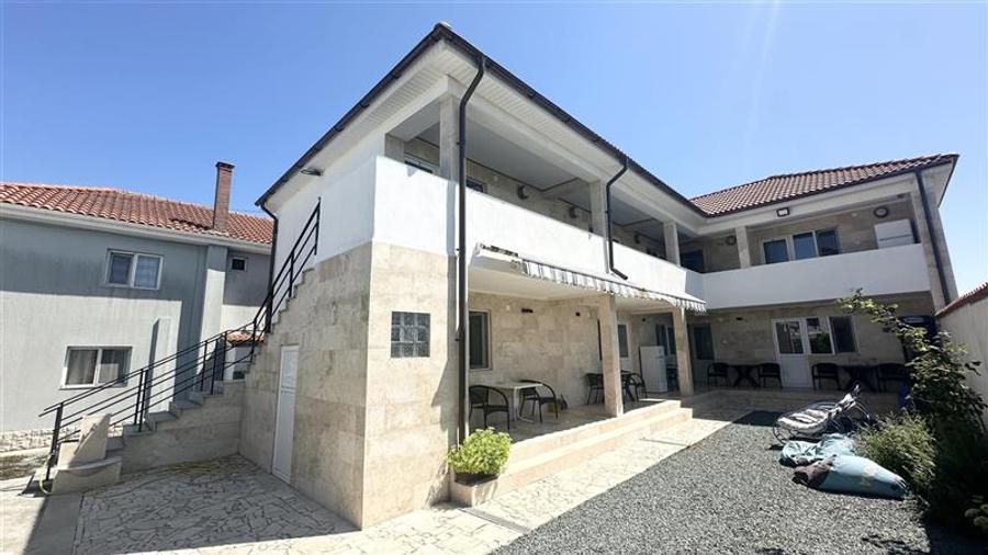 Hotel/Pensiune, de 200 mp, în Exterior Nord
