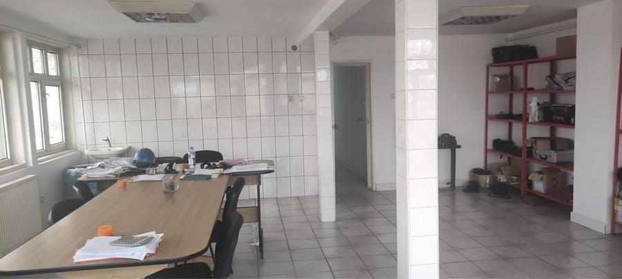 Spațiu comercial, de 326 mp, în Central