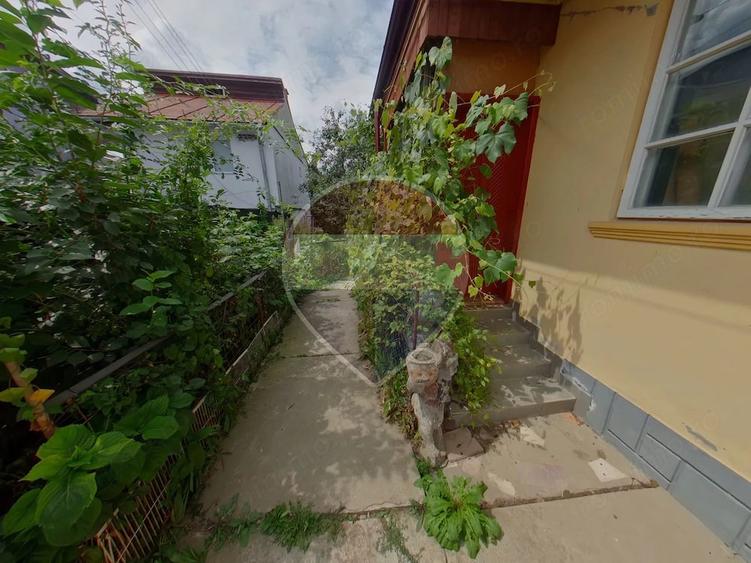 Casă cu 3 camere cu Teren 358 Mp în Central