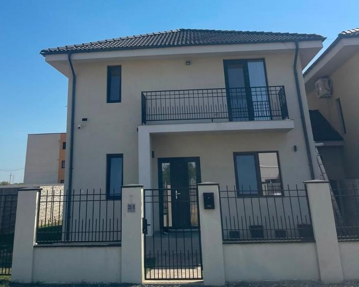 Casă cu 4 camere cu Teren 290 Mp în Giroc