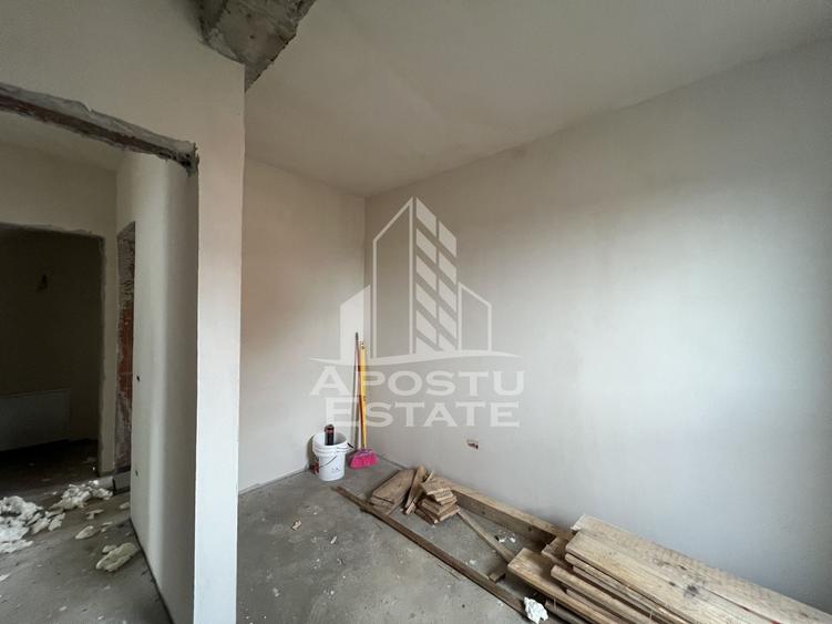 Duplex cu 4 camere cu Canalizare în Covaci