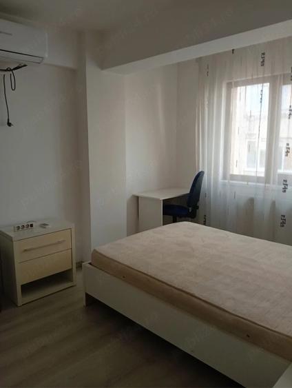 Apartament cu 2 camere decomandat în Nicolina