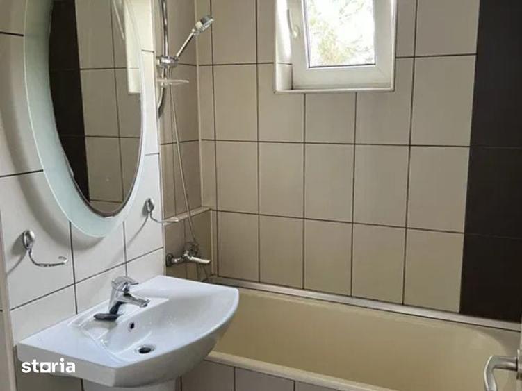 Apartament cu 3 camere semidecomandat în Mărăști