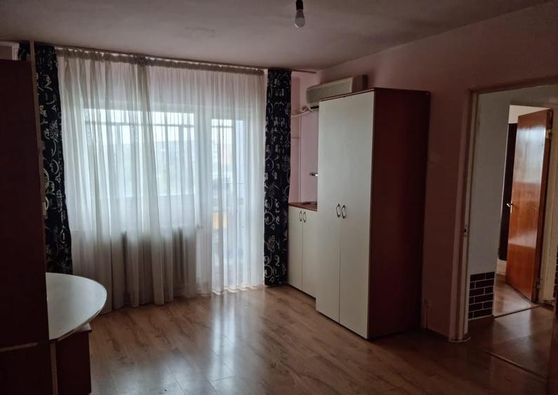 Apartament cu 2 camere decomandat în Drumul Taberei