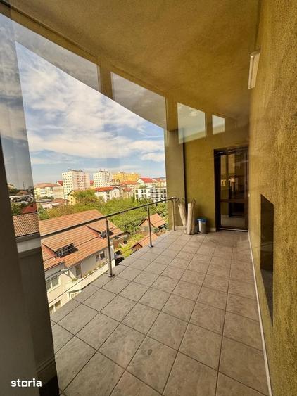 Spațiu comercial, de 20 mp, în Șelimbăr