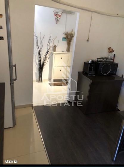 Apartament cu 3 camere în Dumbrăvița