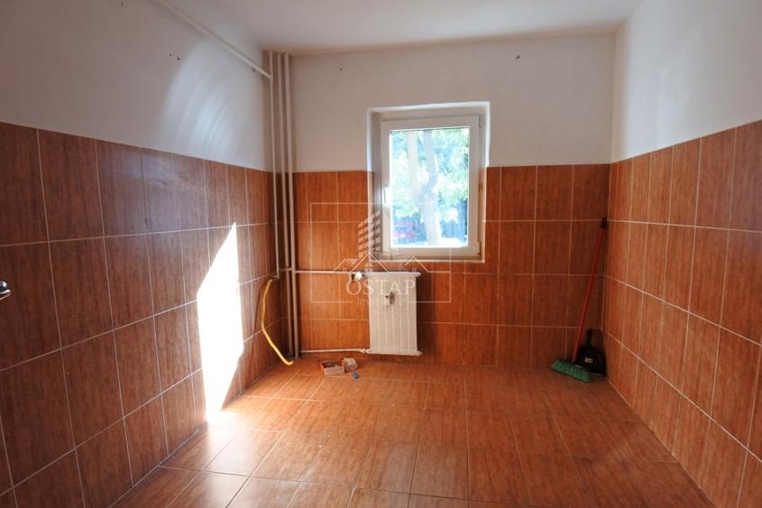 Apartament cu 2 camere semidecomandat în Republicii