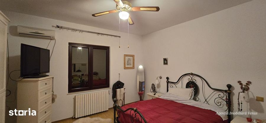 Casă cu 5 camere cu Teren 750 Mp în Mihai Eminescu