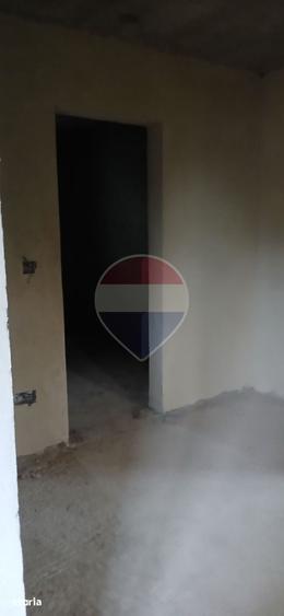 Casă cu 3 camere cu Teren 2000 Mp în Poieni-Solca