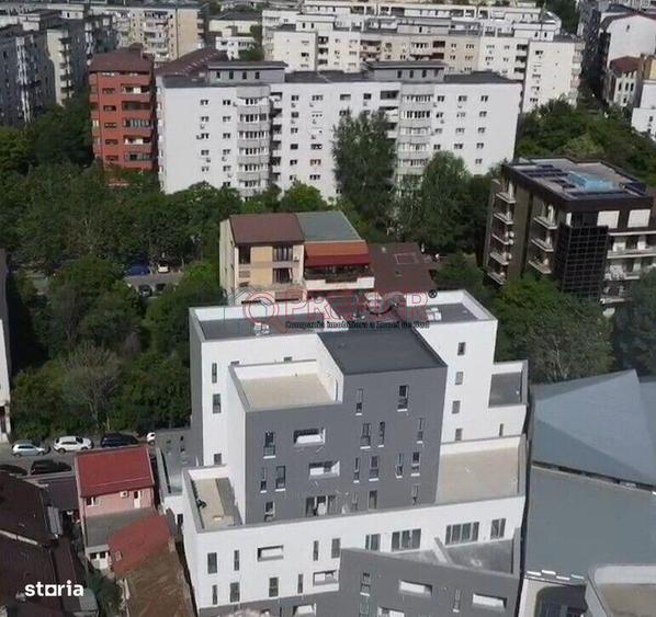 Apartament cu 3 camere în Vitan