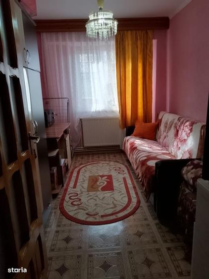 Apartament cu 4 camere decomandat în Obor