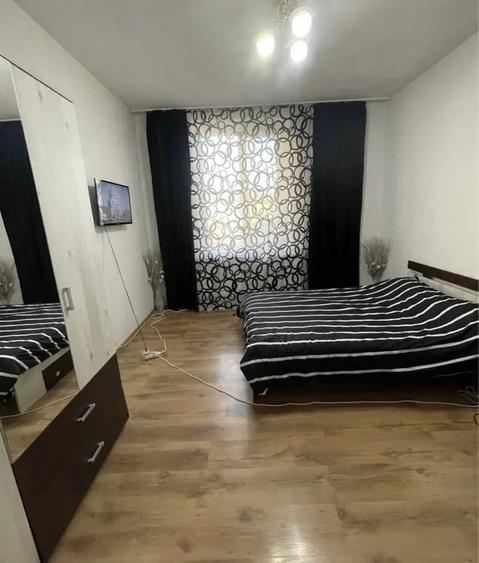 Apartament cu 2 camere decomandat în Petros