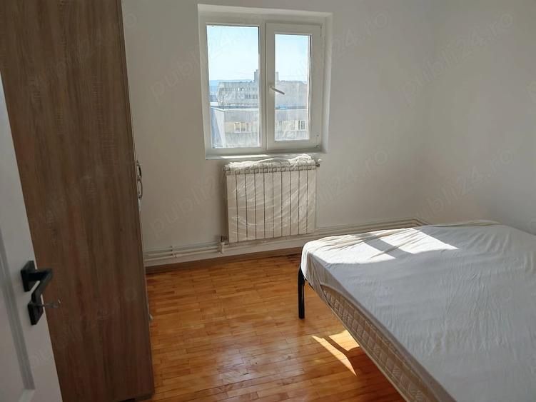 Apartament cu 2 camere decomandat în Hala Centrală
