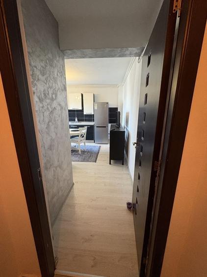 Apartament cu 2 camere decomandat în Berceni