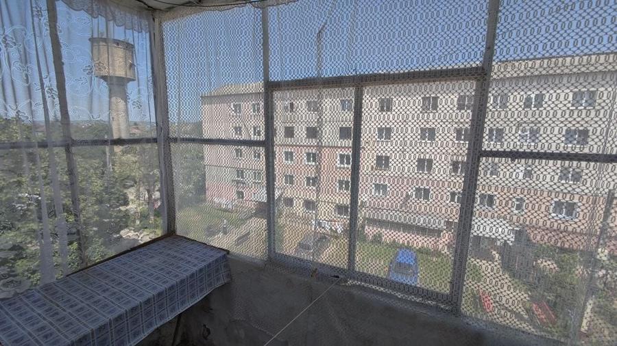 Apartament cu 2 camere semidecomandat în Săvinești