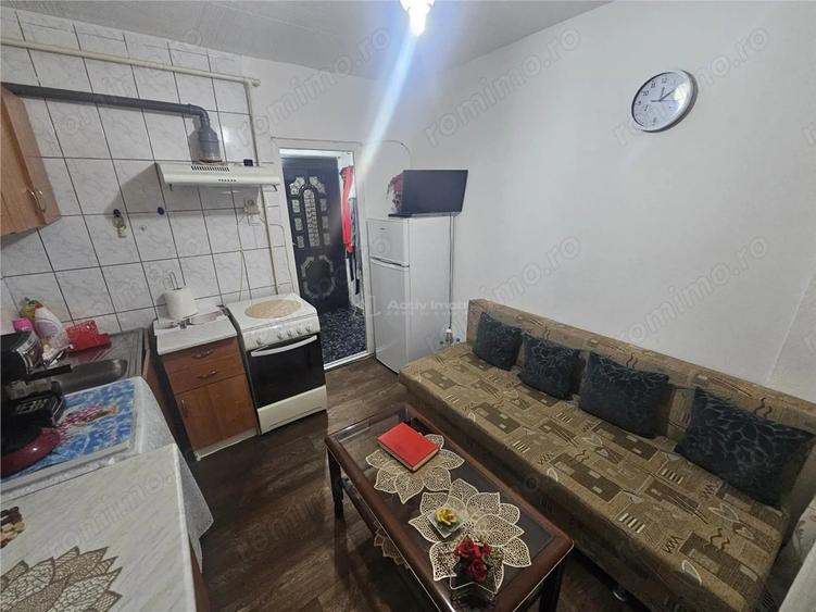 Garsonieră decomandată în Calea Caransebeșului