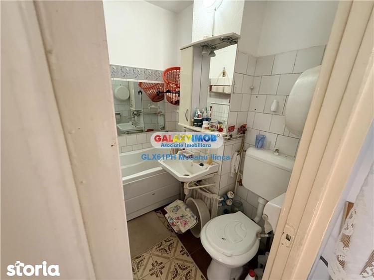 Apartament cu 3 camere semidecomandat, mobilat în Vest