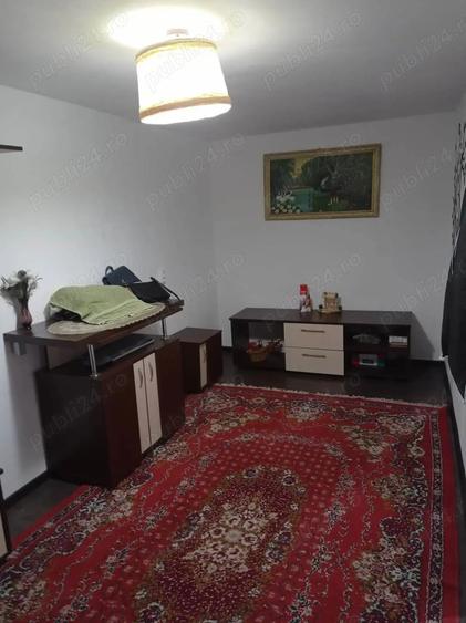 Casă cu 4 camere cu Teren 1018 Mp în Moțăieni