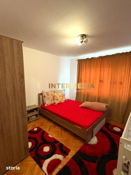 Apartament cu 2 camere decomandat în Ampoi 3