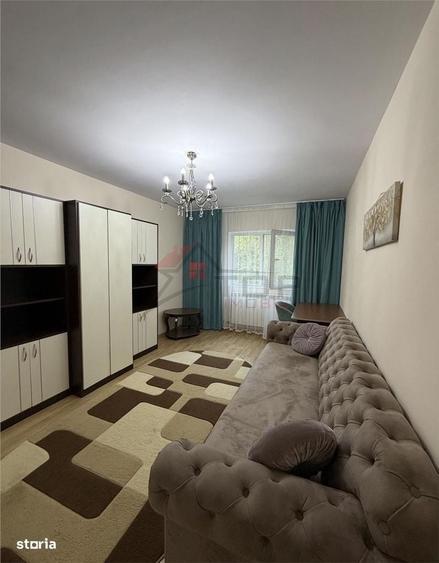 Apartament cu 2 camere decomandat în Nicolina