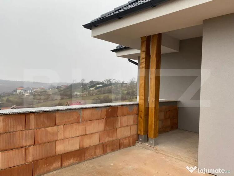 Casă cu 4 camere cu Teren 500 Mp în Bună Ziua
