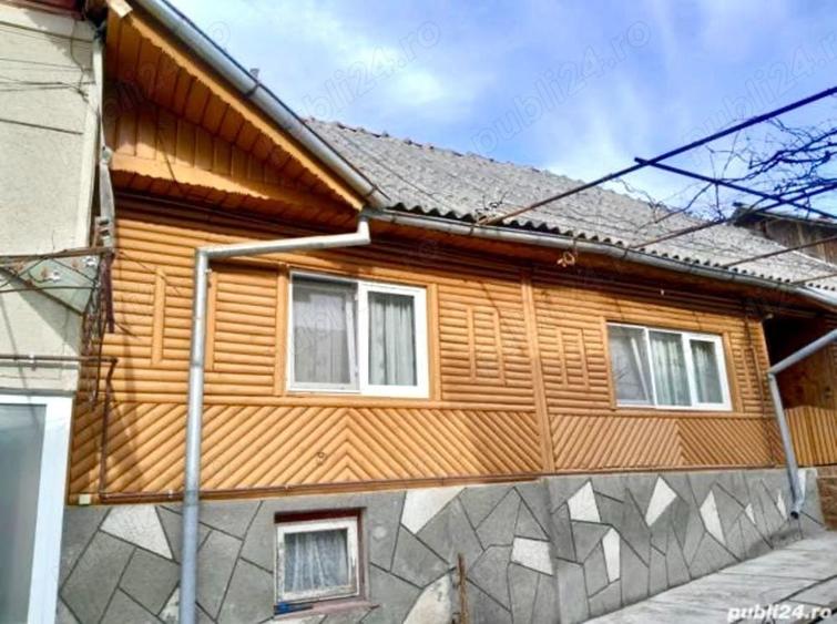 Casă cu 6 camere cu Teren 2803 Mp în Buciumeni