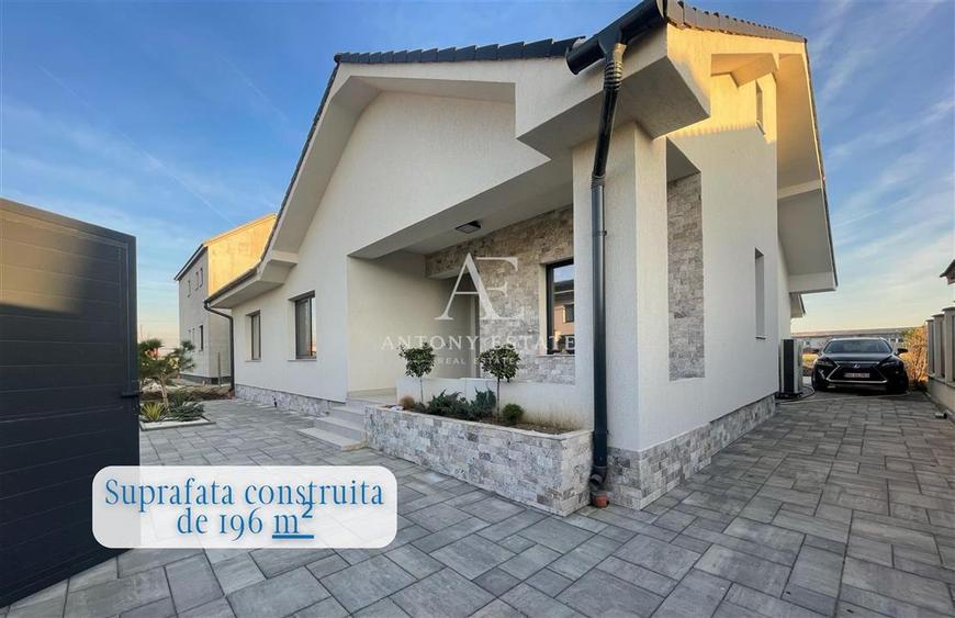 Casă individuală cu 4 camere cu Canalizare în Nufărul