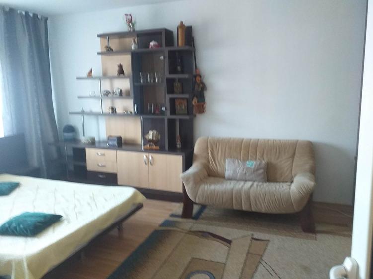Garsonieră decomandată în Dacia