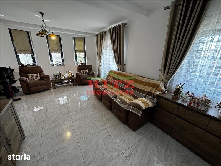 Casă cu 4 camere cu Teren 560 Mp în Ultracentral