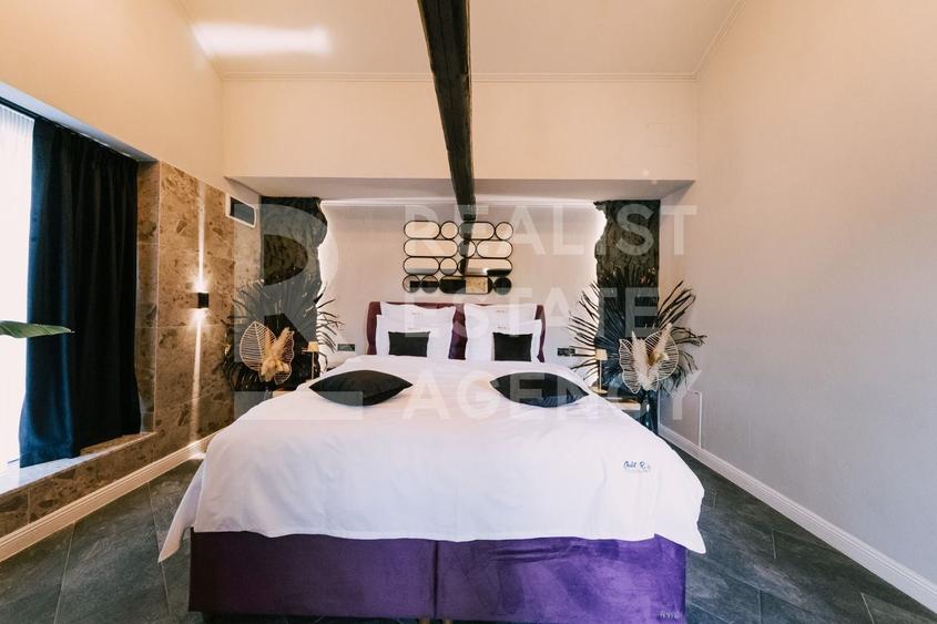 Casă individuală cu 6 camere cu Piscina în Mehedința