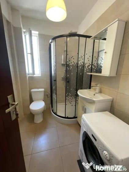 Apartament cu 2 camere semidecomandat în 1 Mai