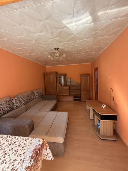 Garsoniera, etaj 1 - zona Lipovei, pozitie excelenta - 2