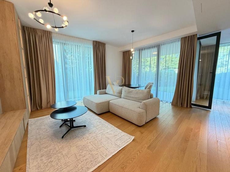 Apartament cu 3 camere decomandat, mobilat în Central