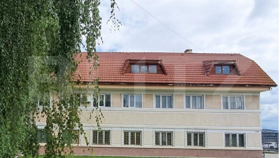 Spațiu comercial, de 879 mp, în Central